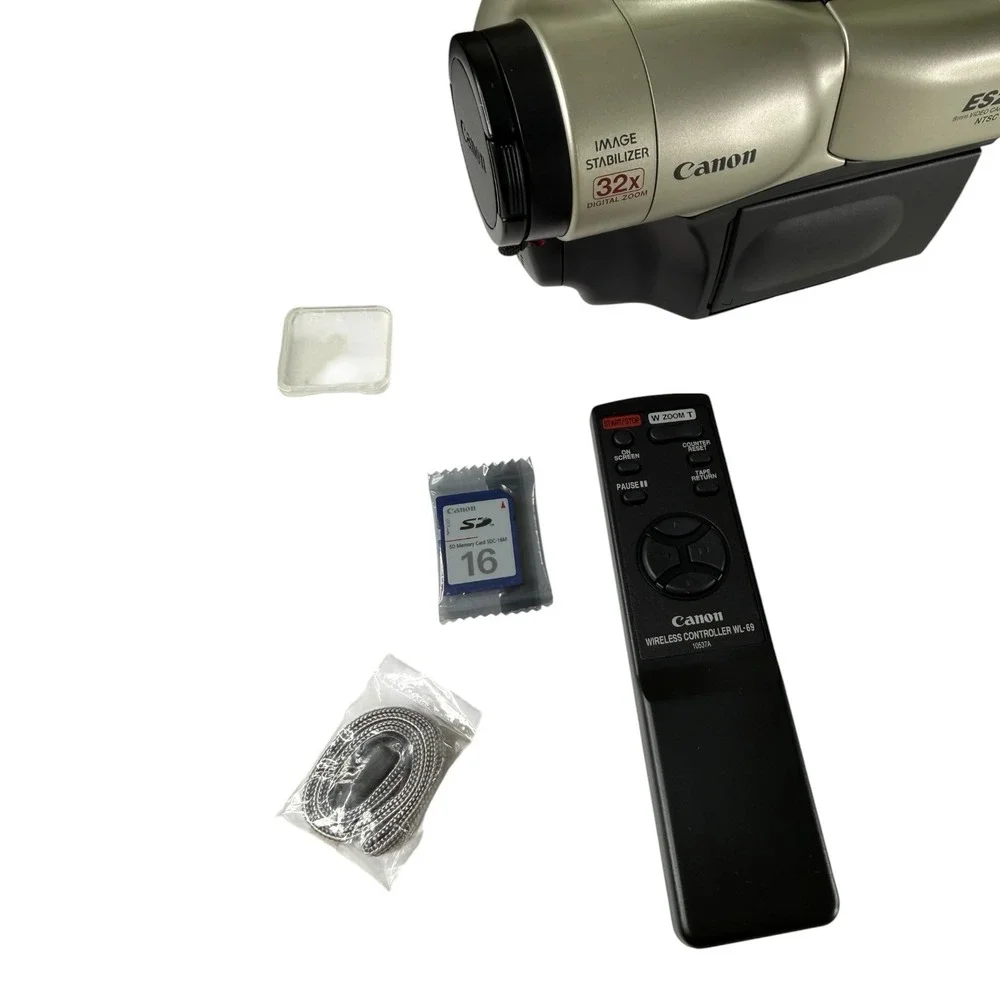 Canon ES280 8mm Video Camcorder Bundle UnTested Remote Bag Cables SD Card